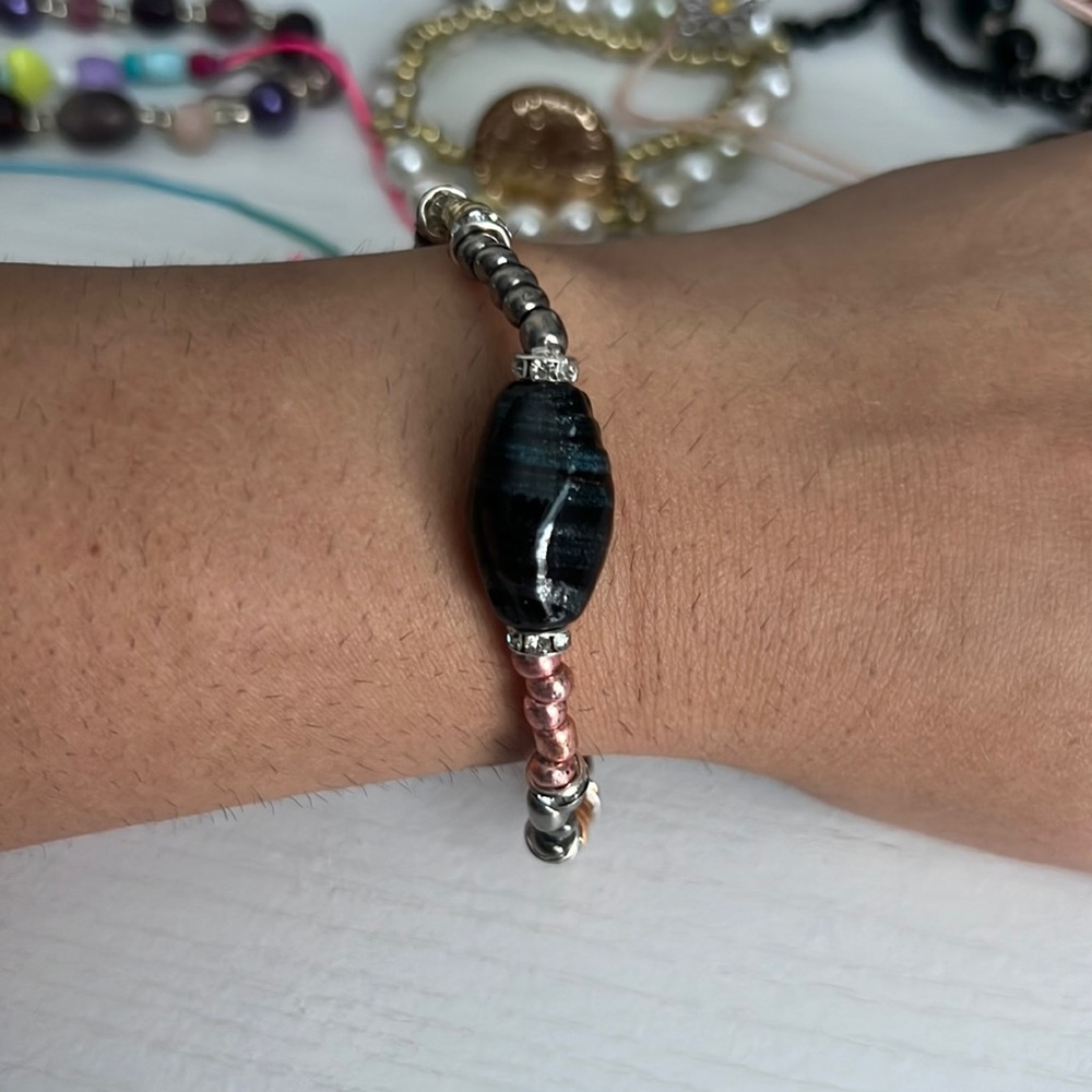 Elastic bracelet. Made with love for you.